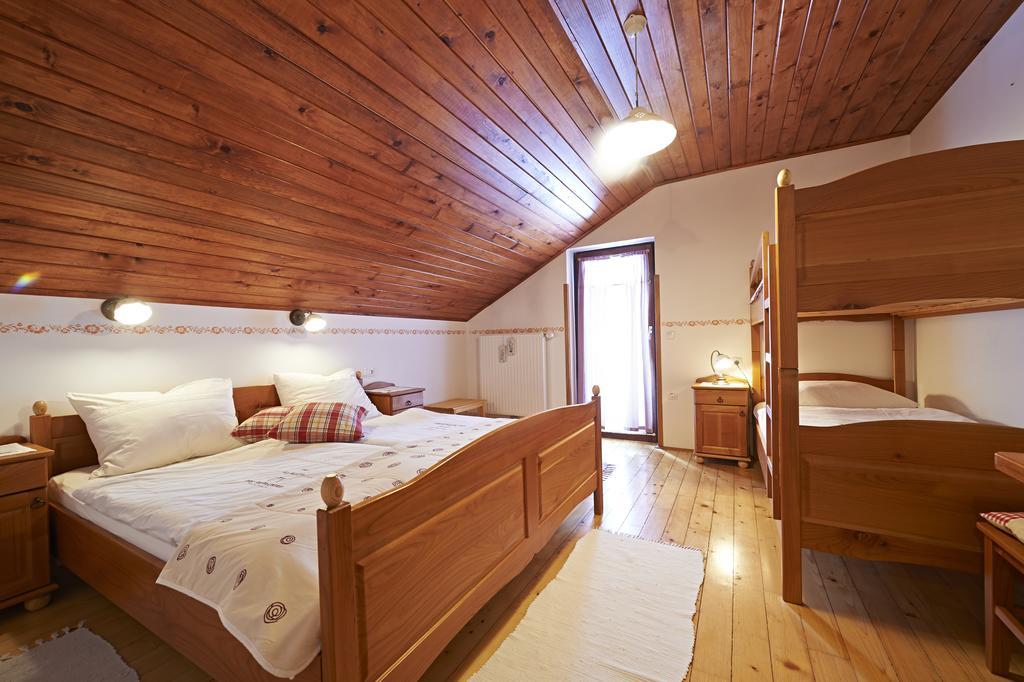Tourist Farm Stern Pri Kovacniku Hotel Fram Quarto foto